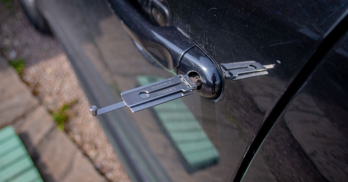 locksmith service technician — Newark NJ Locksmith